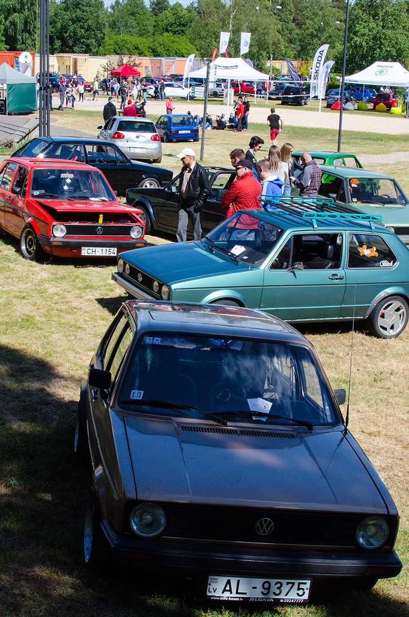 DSC_7676small.jpg