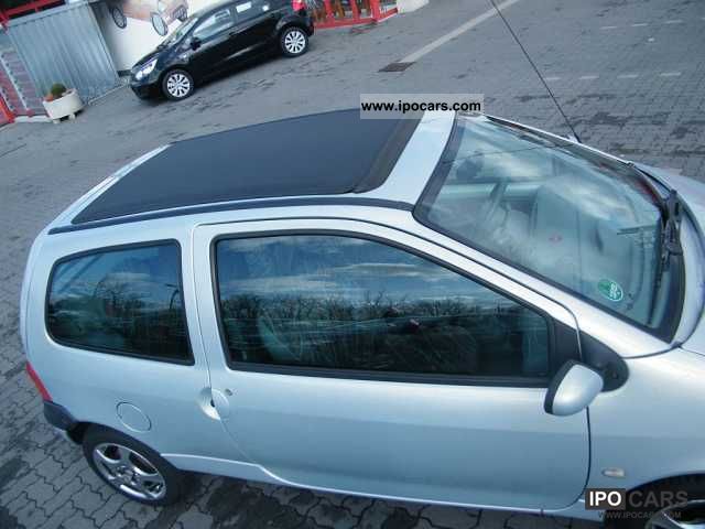 renault__twingo_convertible_top_servo_alloy_wheels_1_2_exp_2002_5_lgw.jpg
