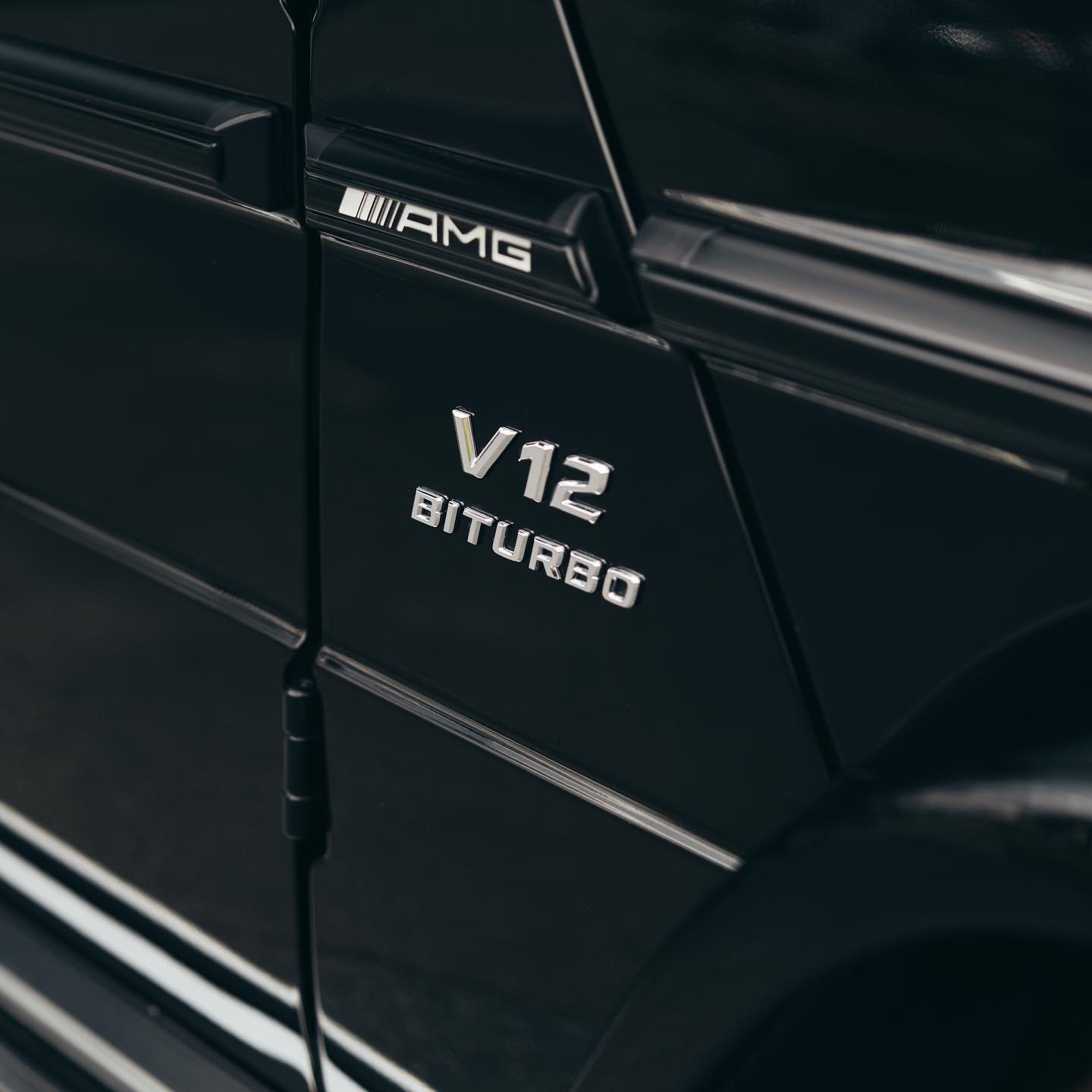 v12 g.jpg